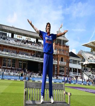 Indian Women's Cricket Captain during Lords tournament