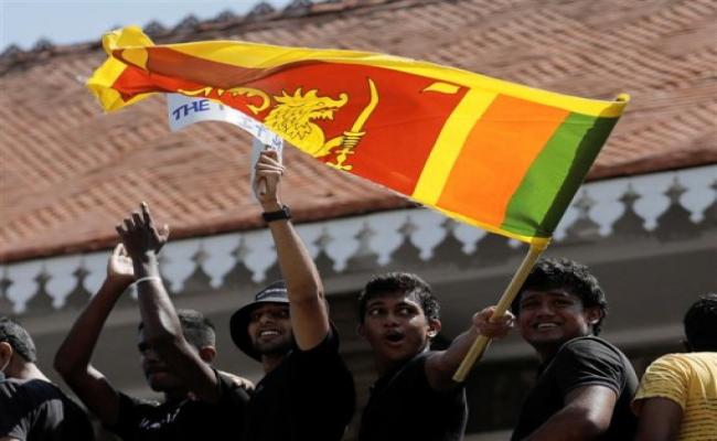 श्रीलंका में संकट: नए वित्त मंत्री का 24 घंटे भीतर इस्तीफा, राष्ट्रपति का पद छोड़ने से इनकार