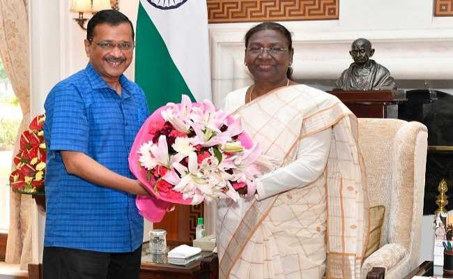 दिल्ली के मुख्यमंत्री ने राष्ट्रपति मुर्मू से की मुलाकात