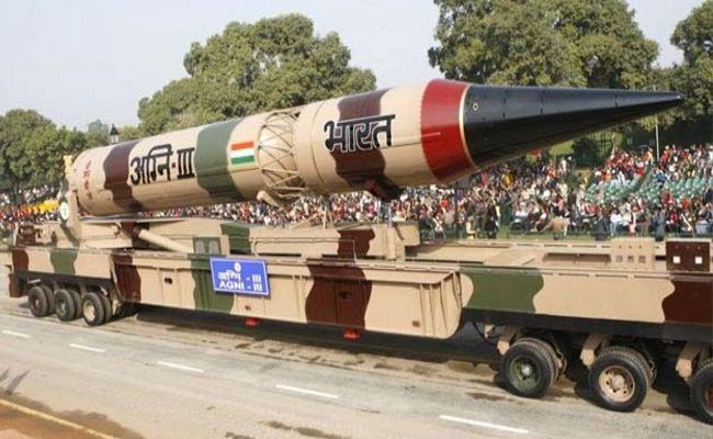 भारत ने बैलिस्टिक मिसाइल अग्नि-3 का सफल परीक्षण करके एक और कामयाबी हासिल की