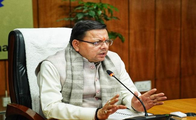 धामी सरकार ने जोशीमठ भू-धसाव को लेकर की उच्च स्तरीय बैठक, पुनर्वास के दिए निर्देश