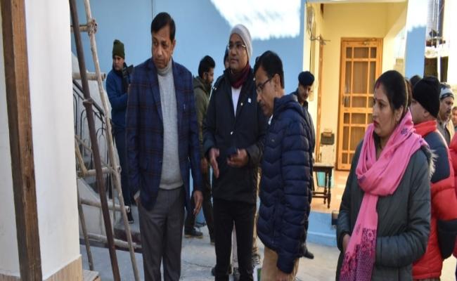 जोशीमठ में भूगर्भीय हलचल से दहशत, मुख्यमंत्री आज लेंगे जायजा, ओएनजीसी से सहयोग पर सहमति