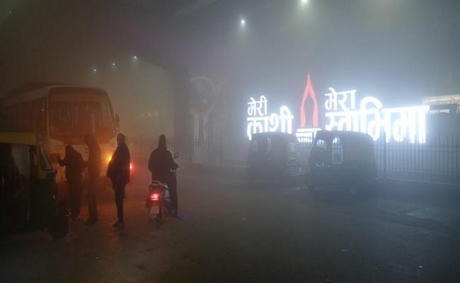 कोहरे का कहर, एयरपोर्ट से योगी आदित्यनाथ सर्किट हाउस लौटे