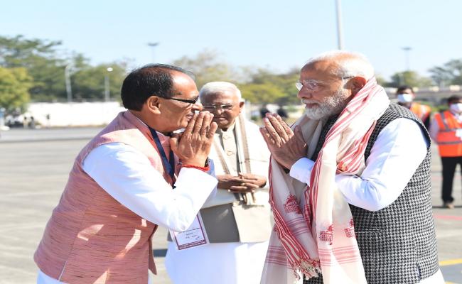 प्रधानमंत्री मोदी ने प्रवासी भारतीय दिवस सम्मेलन का औपचारिक उद्घाटन किया