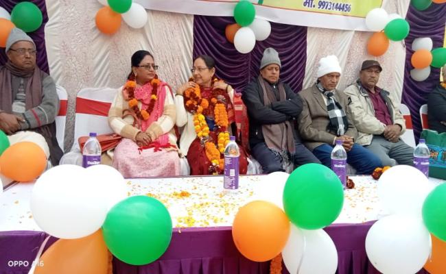 बीईओ सुजाता कुमारी को सेवानिवृति उपरांत दी गई विदाई,