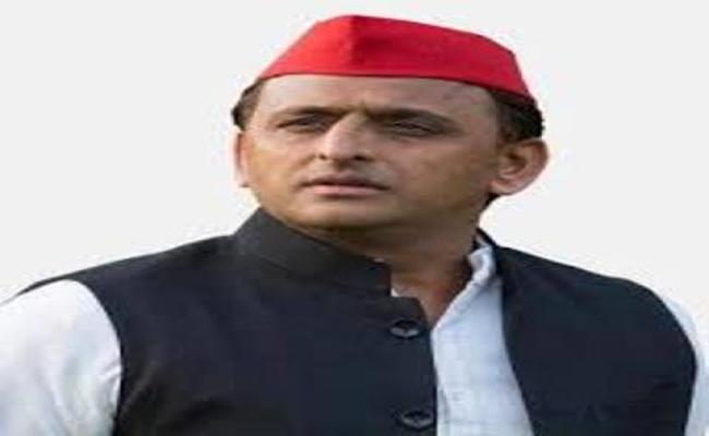 स्वास्थ्य विभाग में दवाओं के नाम पर मची है लूट : अखिलेश