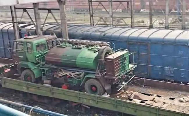 न्यू जलपाईगुड़ी स्टेशन पर ओवरहेड तार के संपर्क में आकर झुलसे कई जवान, एक की मौत