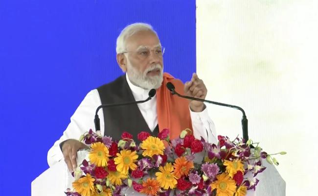 वोट बैंक की राजनीति नहीं विकास हमारी प्राथमिकता : प्रधानमंत्री मोदी