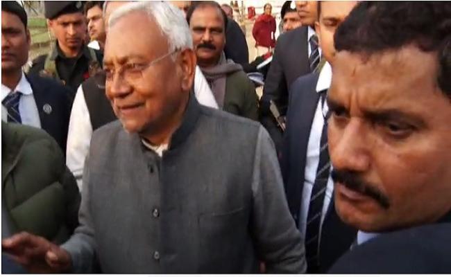 उपेंद्र कुशवाहा कहीं भी जाने के लिए पूरी तरह से स्वतंत्र : नीतीश