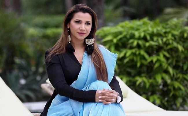रितु शिवपुरी : पहले से भी ज्यादा खूबसूरत दिखती है अभिनेत्री, आज 47 साल की हो गईं