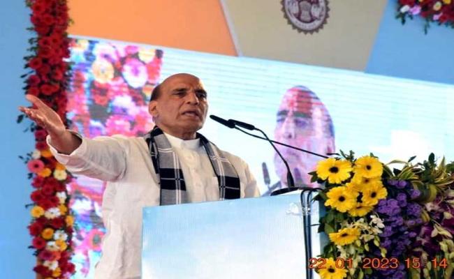 दुनिया की नजरों में बढ़ी है भारत की इज्जत और ताकत : राजनाथ सिंह