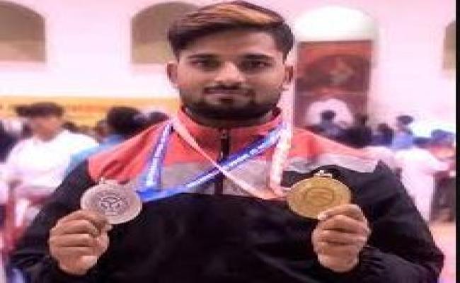 वाराणसी के रोशन यादव ने एआईयू कराटे चैंपियनशिप में जीता रजत