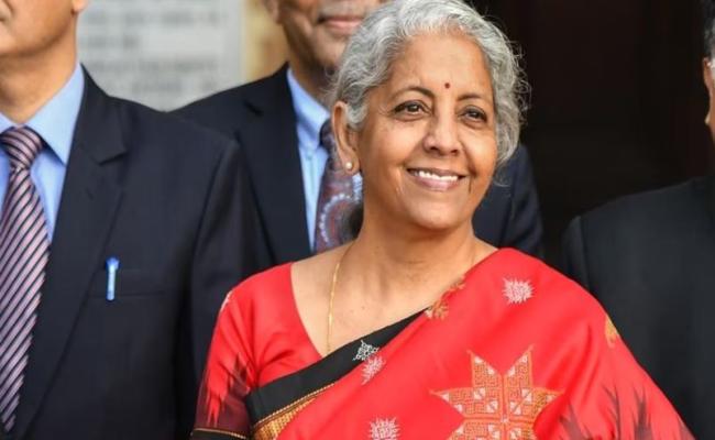 (बजट 2023-24 ): सीवरों की सफाई अब मशीनों से