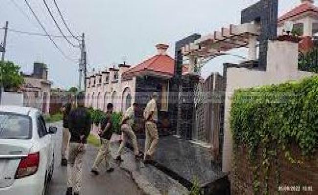 जम्मू कश्मीर: छह जिलों के 30 से ज्यादा स्थानों पर सीबीआई ने ली तलाशी