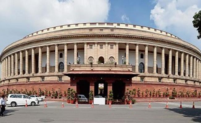 अडानी मुद्दे पर हंगामें के बीच संसद की कार्यवाही सोमवार के लिए स्थगित