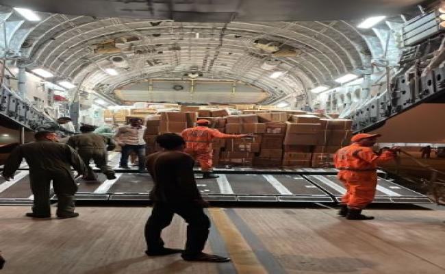 भूकंप प्रभावित तुर्कीए और सीरिया को केन्द्रीय स्वास्थ्य मंत्रालय ने भेजी जीवन रक्षक दवाएं और चिकित्सीय उपकरण