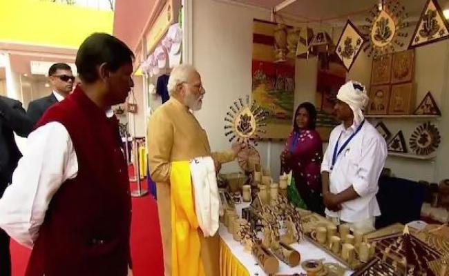 प्रधानमंत्री ने 'आदि महोत्सव' का किया उद्घाटन