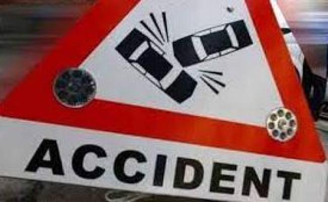 स्कॉर्पियो और बोलेरो आपस में टकराई, पांच बारातियों की मौत