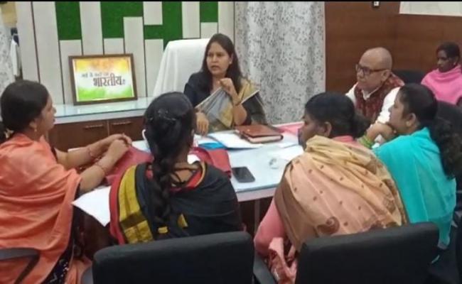 स्मार्ट सिटी के तहत चल रहे विकास कार्यों से सभी वार्डों के कार्यों में आएगी प्रगति: महापौर