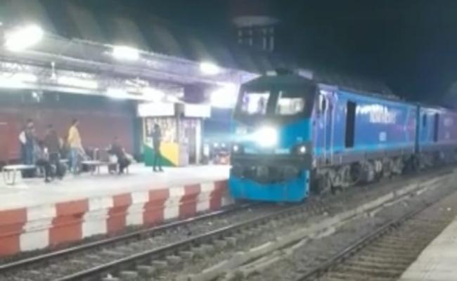 उप्र: सुलतानपुर में 24 घंटे बाद बहाल हुआ रेल यातायात