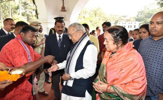 छत्तीसगढ़ के मनोनीत राज्यपाल विश्वभूषण हरिचंदन का राजभवन में आत्मीय स्वागत