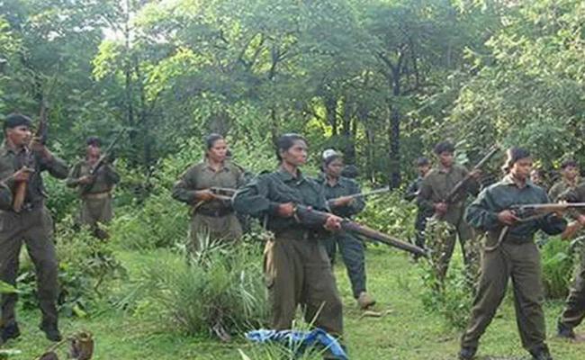 जगदलपुर : नक्सली वारदात में तीन भाजपा नेताओं की हत्या के बाद दो दिन में पांच जवान शहीद हुए