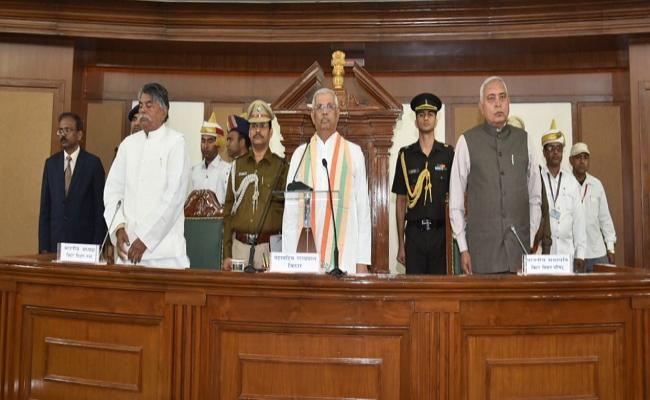 बिहार सरकार न्याय के साथ कर रही विकास : राज्यपाल