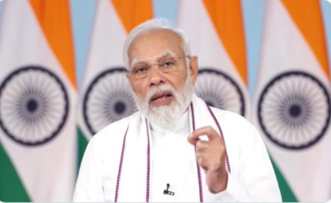 भारत की स्वास्थ्य क्षेत्र में दूसरे देशों पर निर्भरता न्यूनतम करने की कोशिश : प्रधानमंत्री मोदी