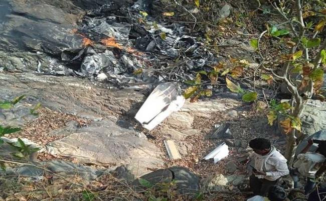 मप्र के बालाघाट में ट्रेनर चार्टर प्लेन क्रैश, दो प्रशिक्षु पायलटों की मौत