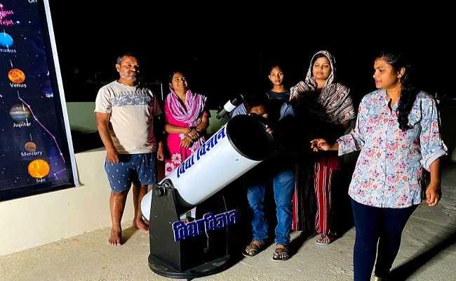 आसमान में दिखा अद्भुत नजारा, एक सीध में आए पांच ग्रह