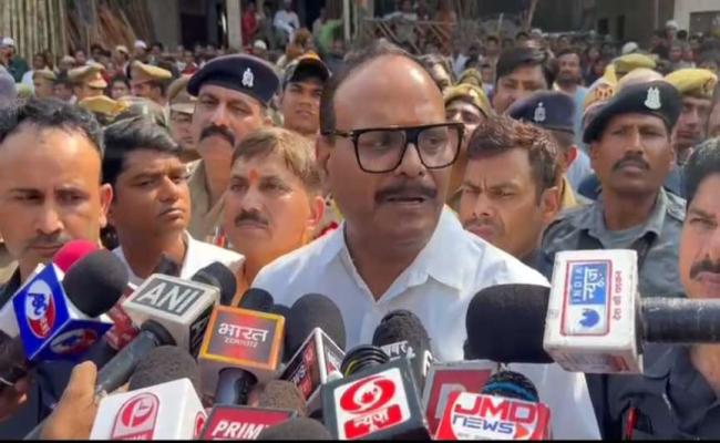 कानपुर रेडीमेड गारमेंट्स अंग्निकांड में व्यापारियों का नहीं होगा अहित, मिलेगा मुआवजा: बृजेश पाठक