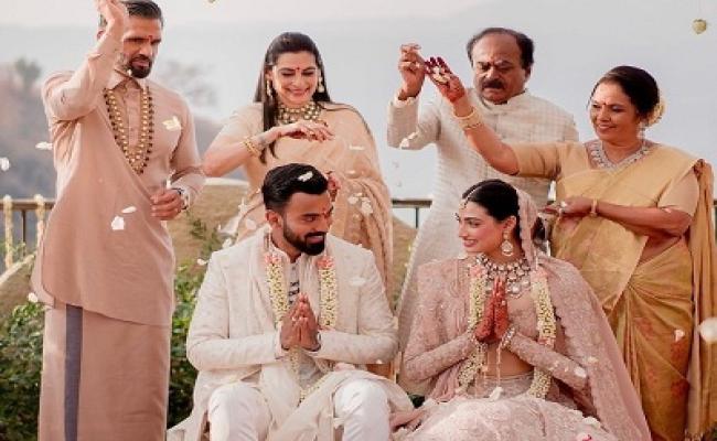 अथिया शेट्टी ने शेयर की अपनी शादी की अनदेखी तस्वीर