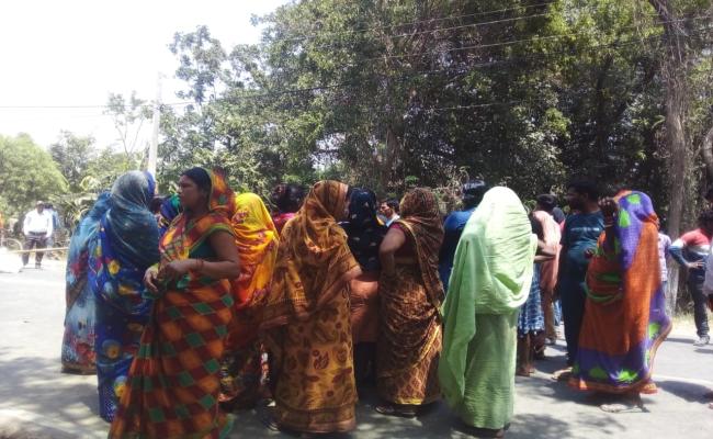 सड़क हादसे में छात्रा की मौत, राजमार्ग-55 पर लगाया जाम