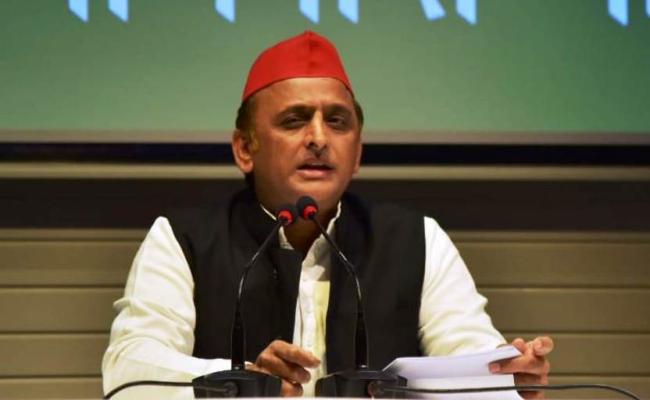 स्मार्ट सिटी में नहीं हुआ काम, शहरों में समस्या भाजपा की देन : अखिलेश यादव