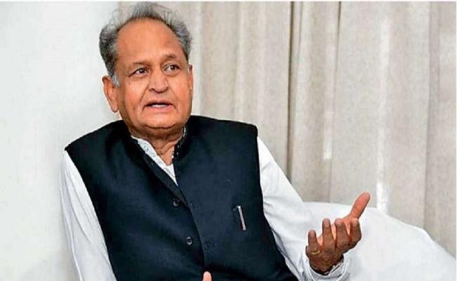 मणिपुर में फंसे राजस्थानियों के प्रति मुख्यमंत्री अशोक गहलोत ने जताई चिंता, हेल्पलाइन नंबर जारी