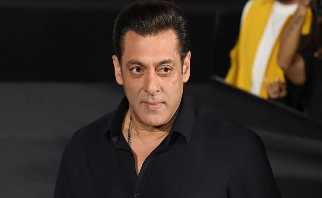 सलमान को जान से मारने की धमकी देने वाले के खिलाफ लुकआउट नोटिस