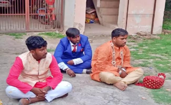 शादी के मंडप में लोभी दूल्हे ने की सोने की चेन की जिद,बनाया बंधक,बिना दुल्हन लौटी बारात