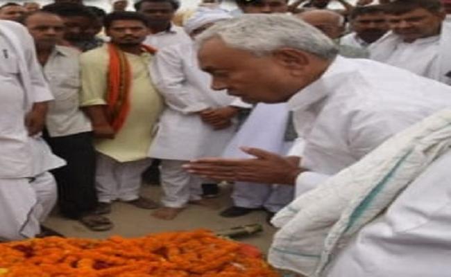 मुख्यमंत्री ने दिवंगत बिमला देवी के अंतिम दर्शन किए