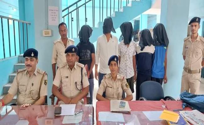 छापेमारी में मोटरसाइकिल चोर गिरोह के तीन अपराधी गिरफ्तार