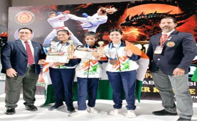 वाराणसी की बेटियों ने संयुक्त अरब अमीरात में लहराया परचम