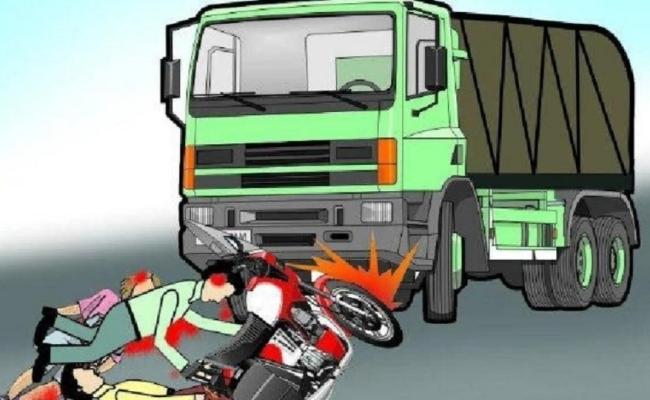 सड़क दुर्घटना में दो की मौत, एक गंभीर