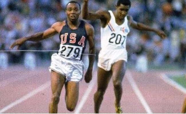 महान अमेरिकी धावक व डबल ओलंपिक चैंपियन जिम हाइन्स का निधन