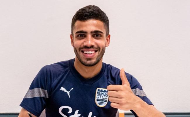 मुंबई सिटी एफसी ने विक्रम प्रताप सिंह के साथ तीन साल का अनुबंध विस्तार किया