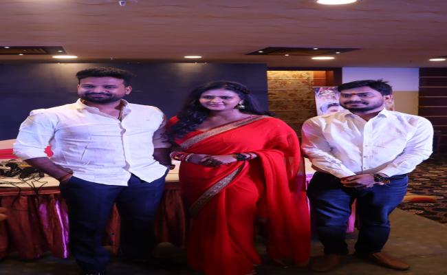 रितेश पांडेय और चांदनी सिंह का धमाकेदार गाना 'बल्ब कबो बरे बुत्ते' हुआ रिलीज