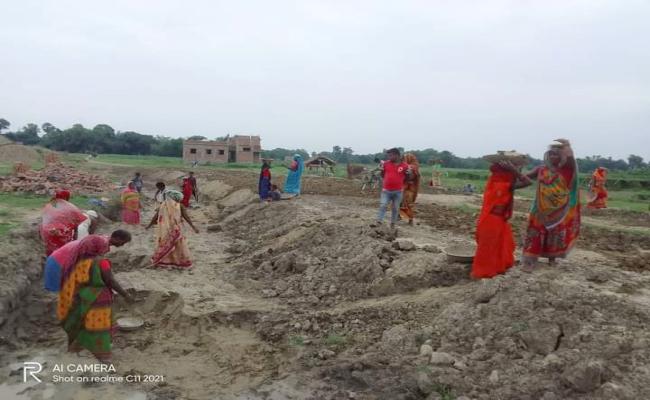 मोदी सरकार में मनरेगा से गांव हो रहे हैं सशक्त और आत्मनिर्भर: गिरिराज सिंह