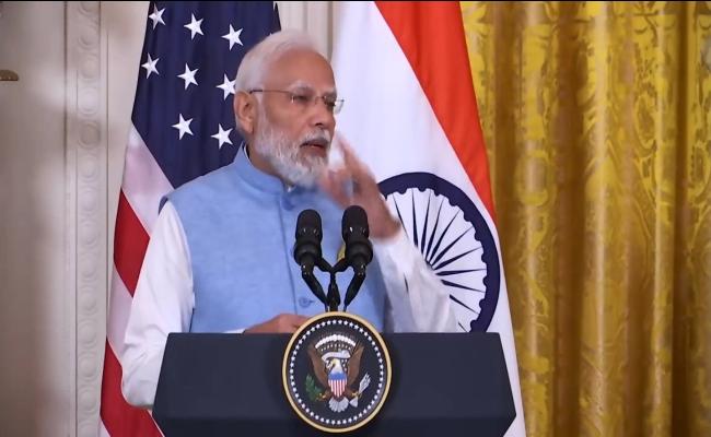 अमेरिकी संसद में छाए प्रधानमंत्री, मोदी-मोदी के नारों से गूंजा संसद