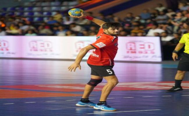 रोमांचक मुकाबले में दिल्ली पैंजर्स को हराकर सेमीफाइनल में पहुंचे गोल्डन ईगल्स उत्तर प्रदेश	v