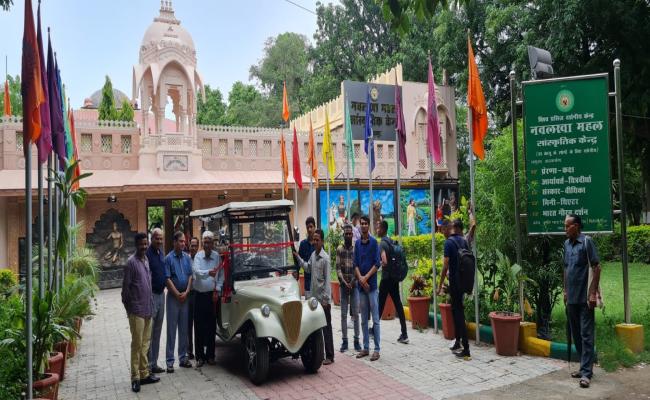 नवलखा महल में अब बुजुर्गों को पैदल नहीं चलना होगा