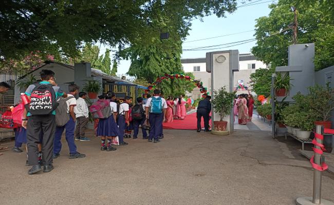 राजस्थान : खिलखिलाई स्कूल की बगिया