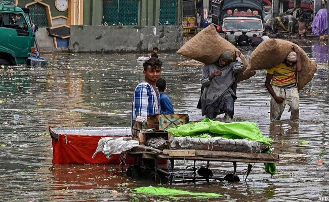 पाकिस्तान में जानलेवा हुई बारिश, पंजाब प्रांत में बीस की मौत